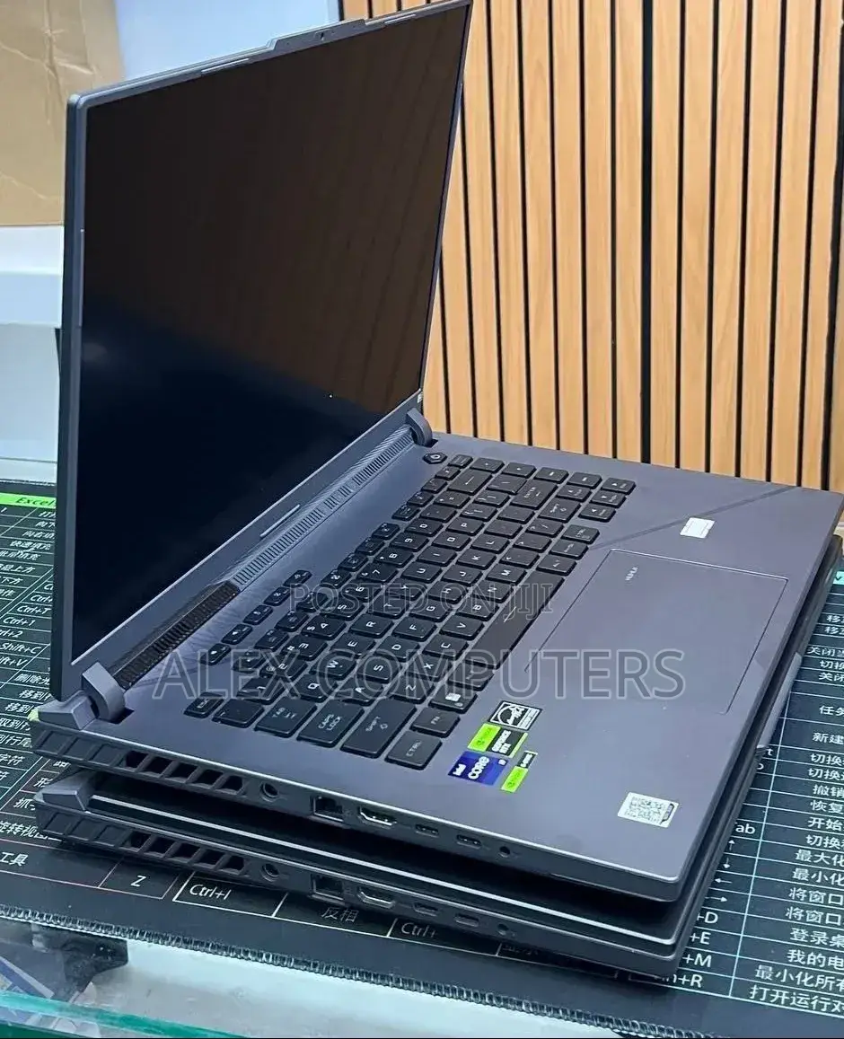 New Laptop Asus ROG Strix G15 16GB Intel Core i9 SSD 1T