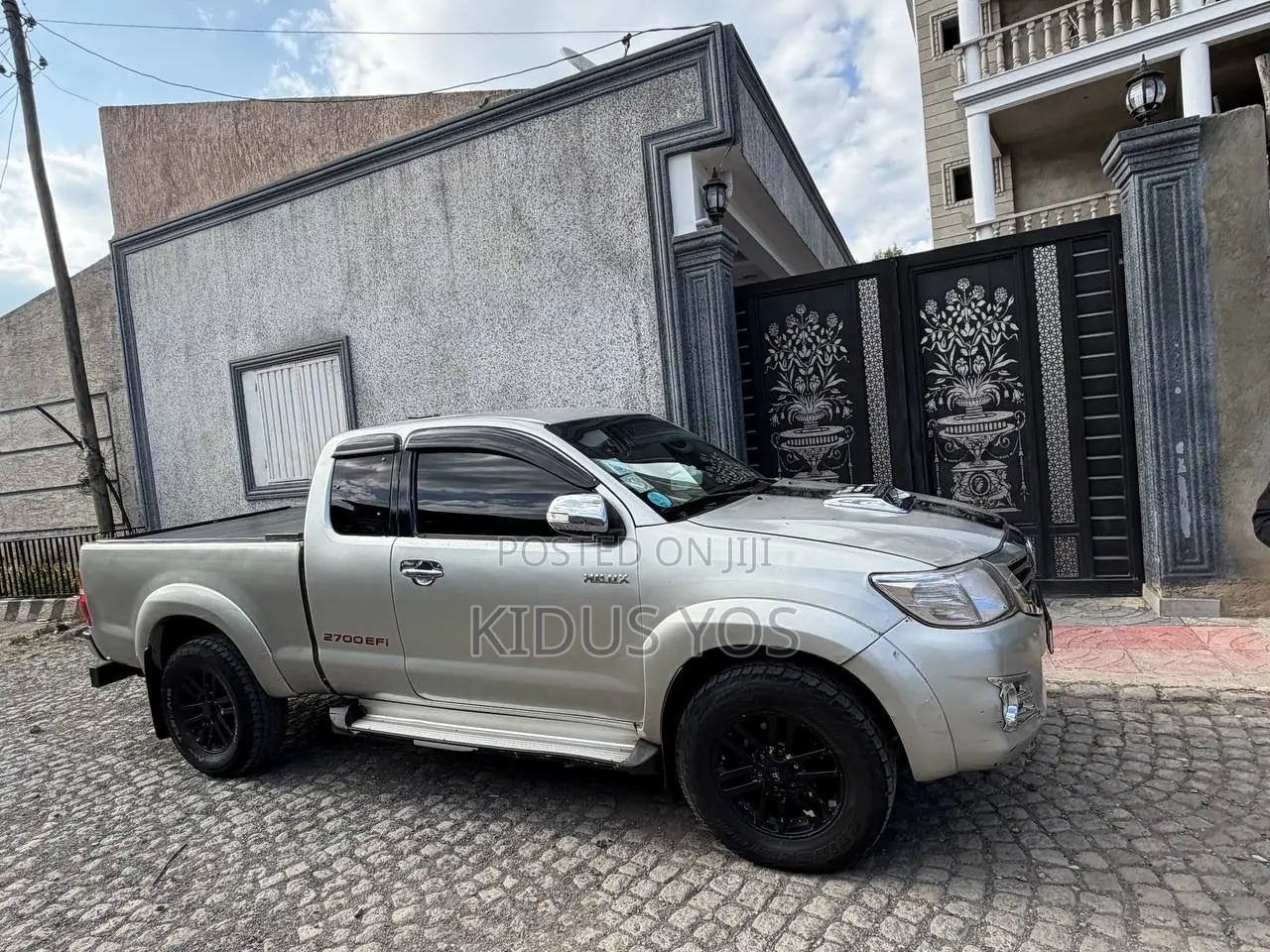 Toyota Hilux 2012 Silver