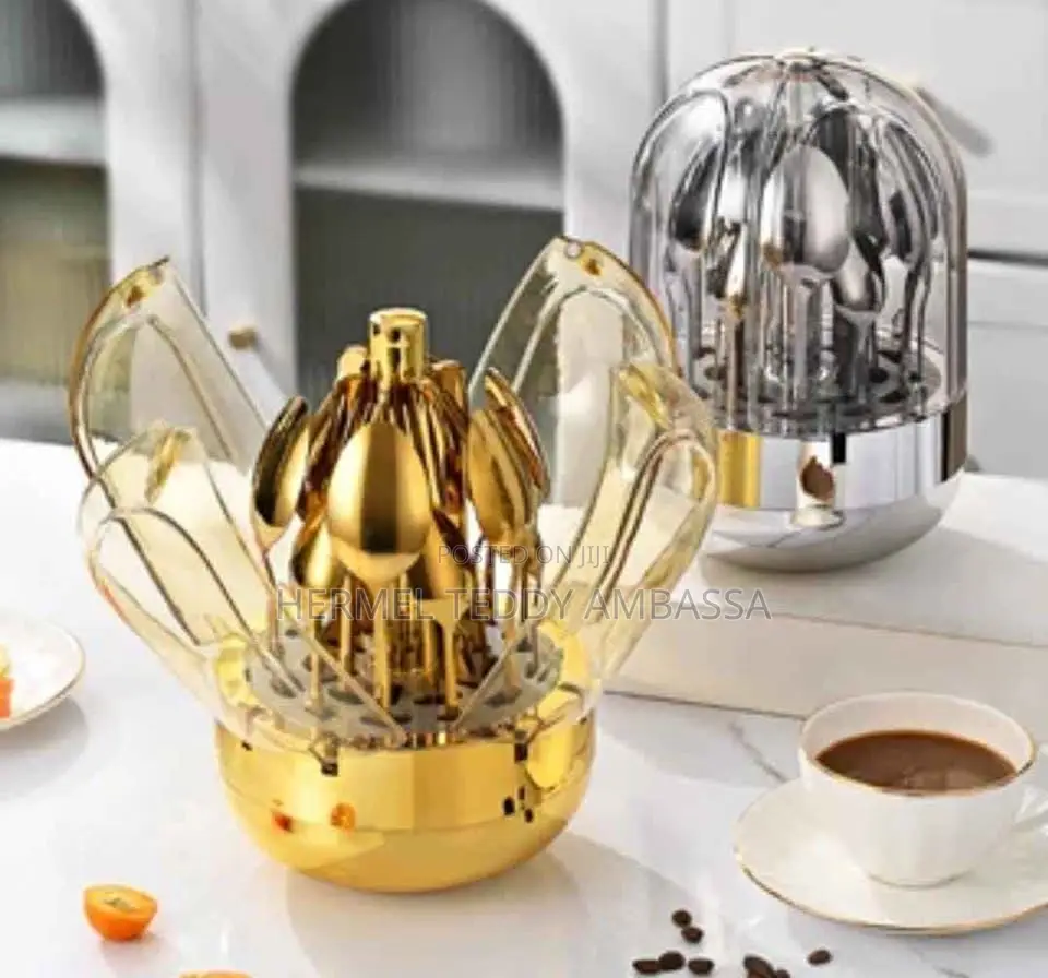 24 PCS Golden Cutlery Set Rotating Crystal Dome Shape