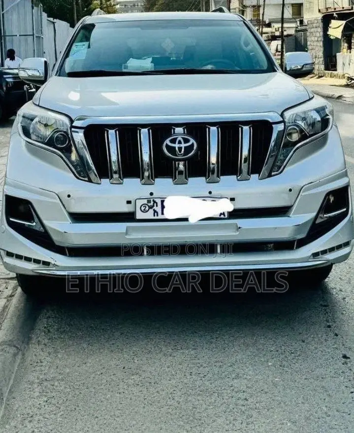 Toyota Land Cruiser Prado 2016 Silver