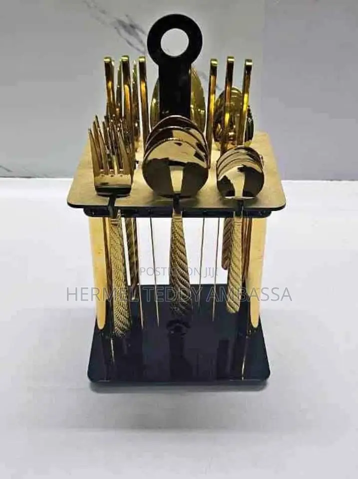 24 PCS High Quality Golden Cutlery Set With Stand