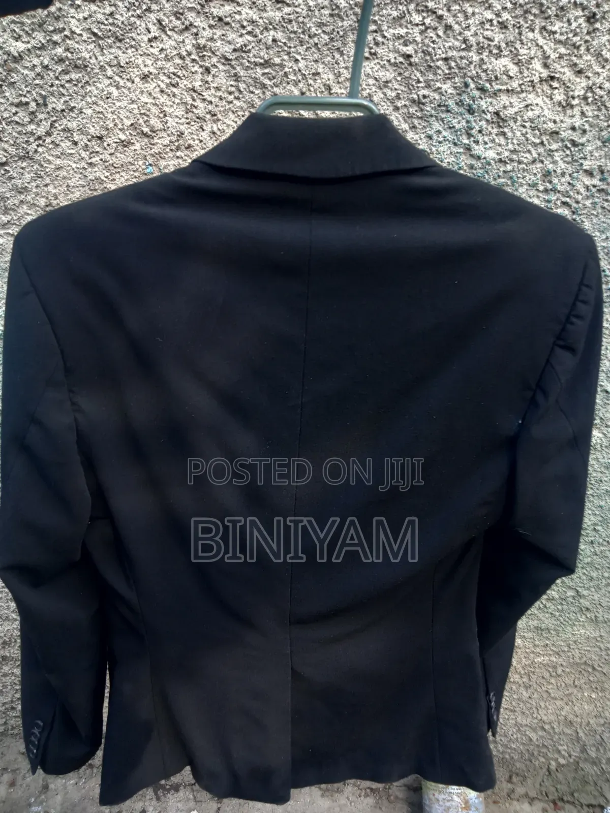 የወንድ ጥቁር ሱፍ ( Men Black Suit )