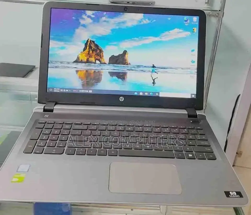 New Laptop HP Envy 15 8GB Intel Core i7 SSD 512GB