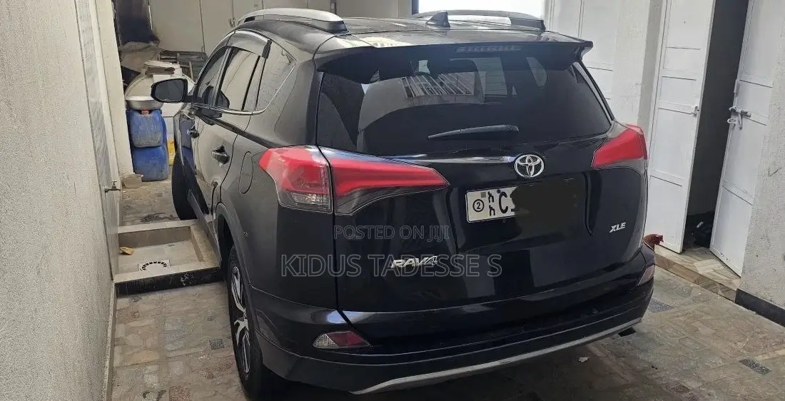 Toyota RAV4 2018 Black