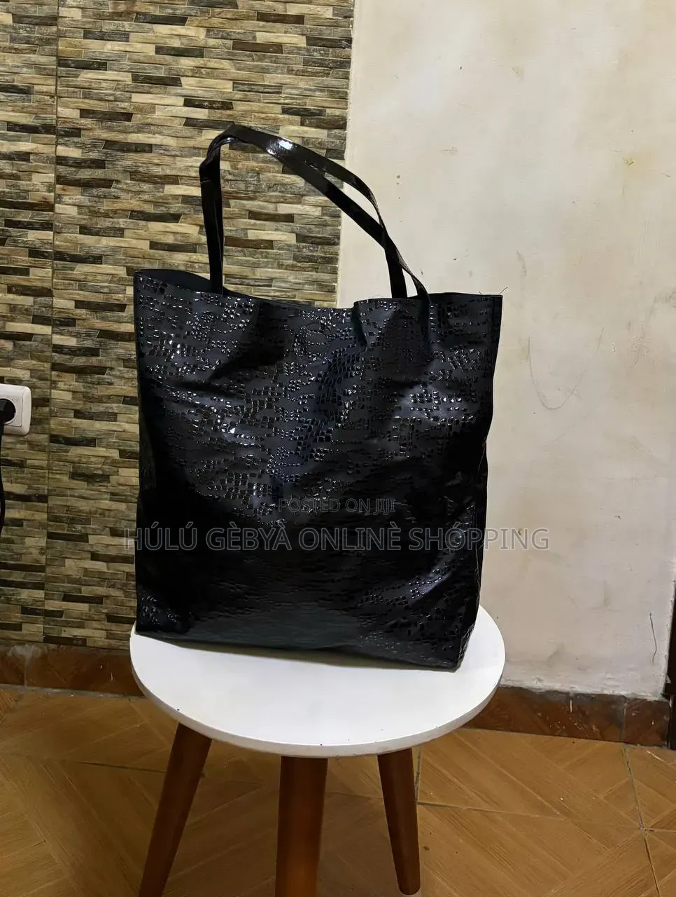 Woman's Shoulder Bag