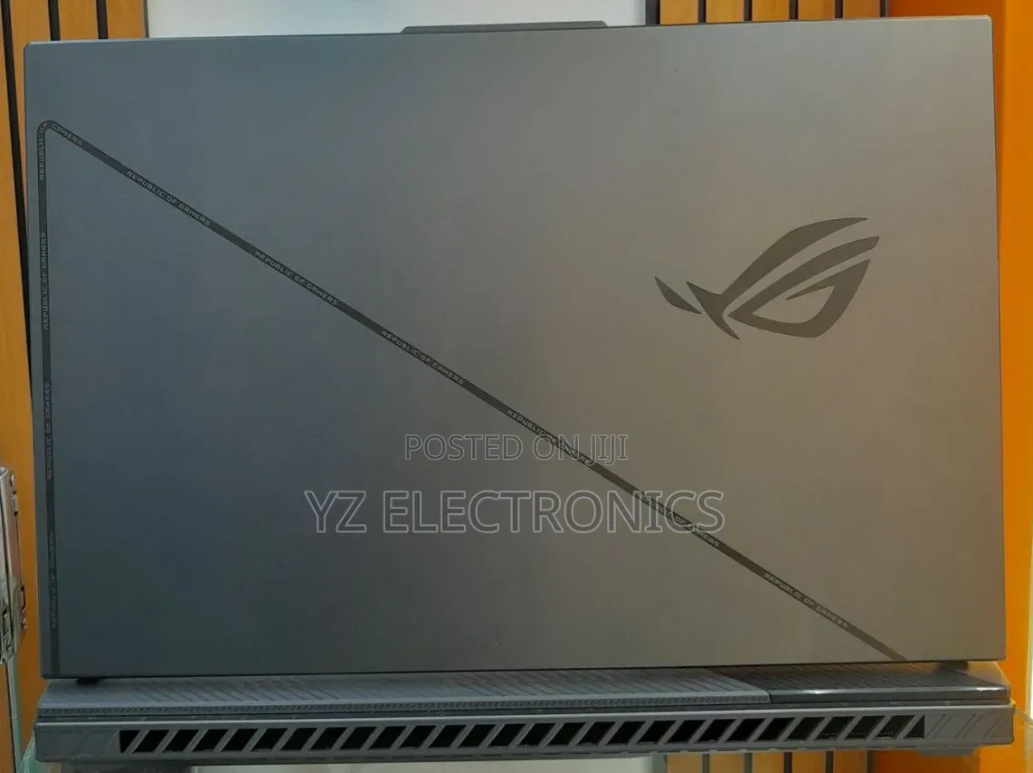 New Laptop Asus ROG Strix G15 16GB Intel Core i9 SSD 1T