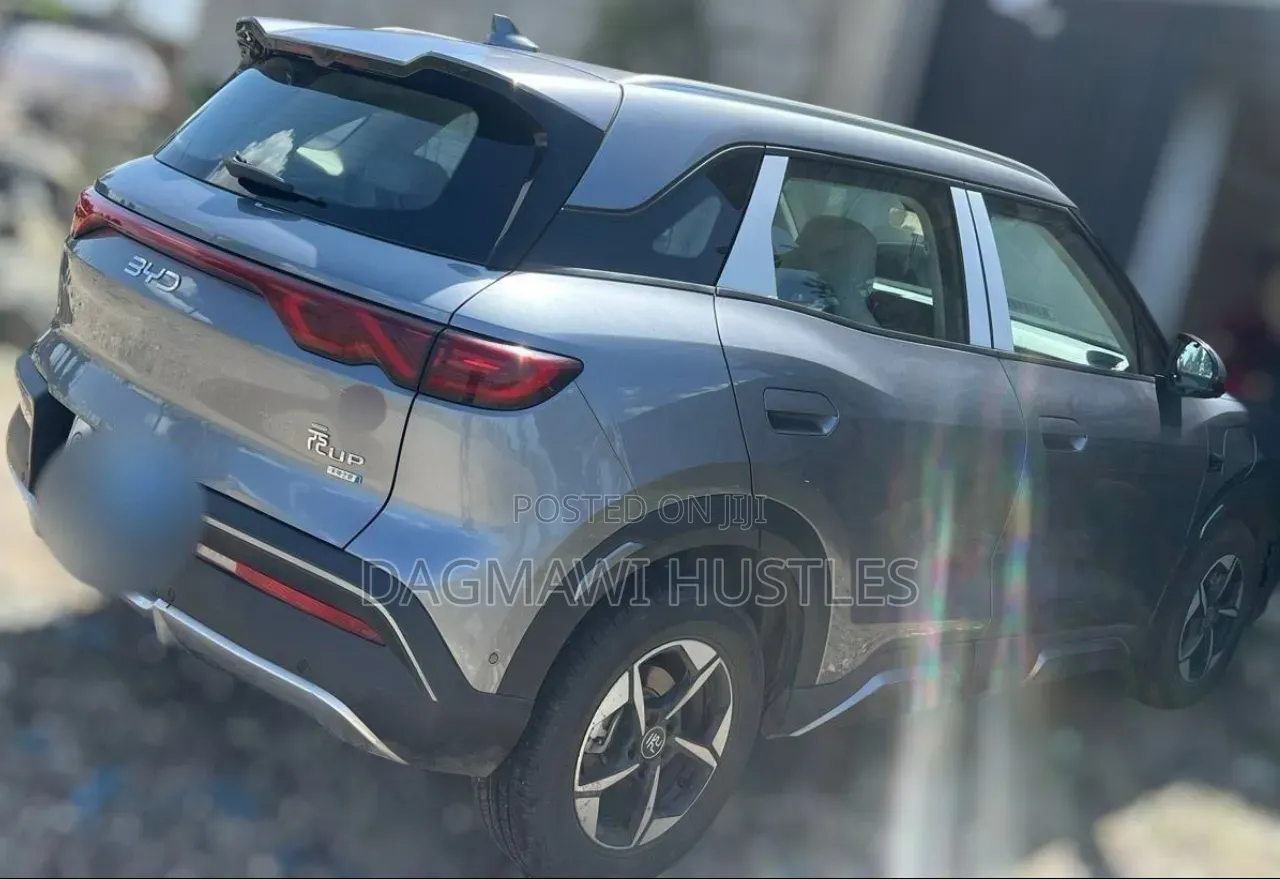 BYD Yuan Up 2025 Gray