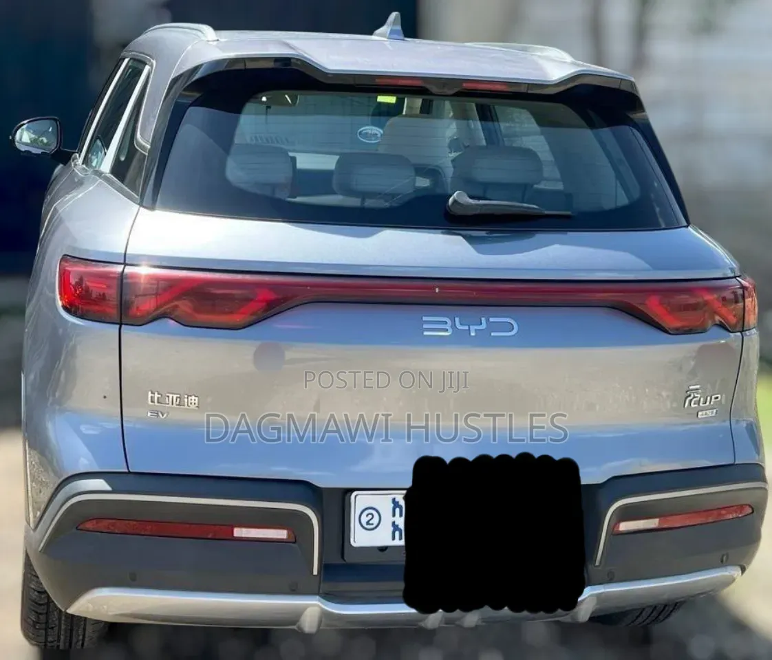 BYD Yuan Up 2025 Gray
