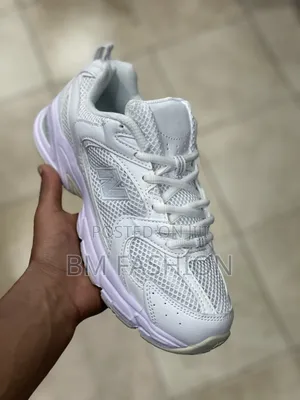 New Balance 530: Crisp White Silver