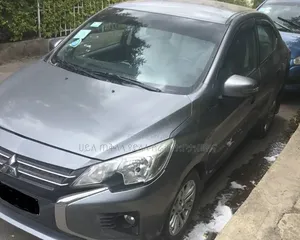 Mitsubishi Attrage 2022 Gray