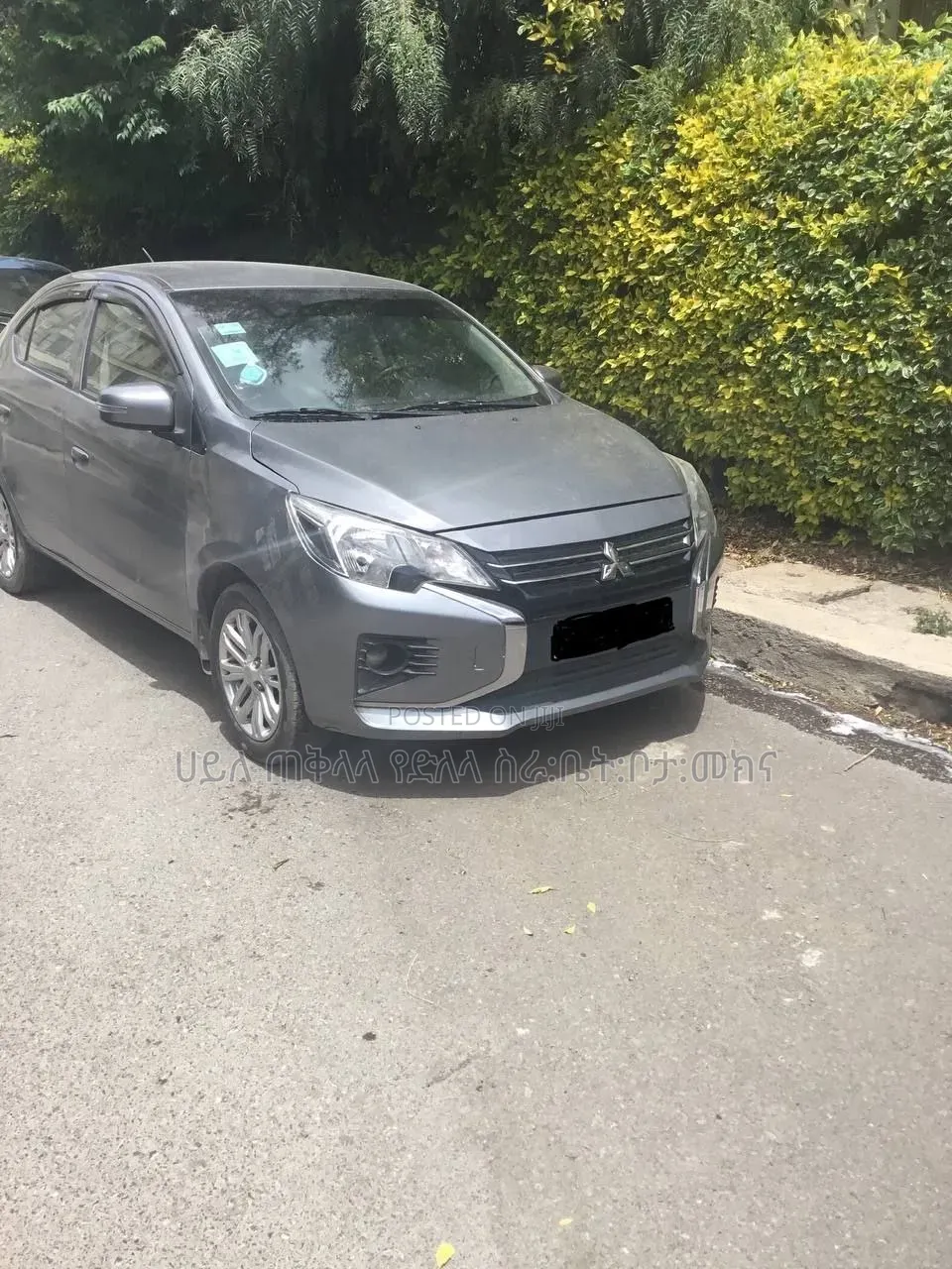 Mitsubishi Attrage 2022 Gray
