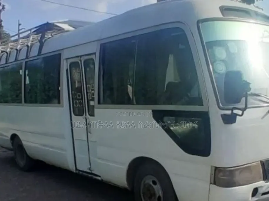 Toyota Coaster 2005 White