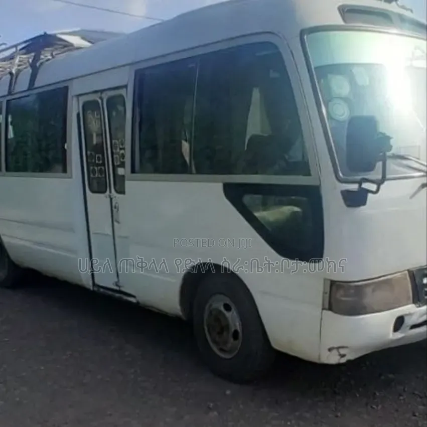 Toyota Coaster 2005 White