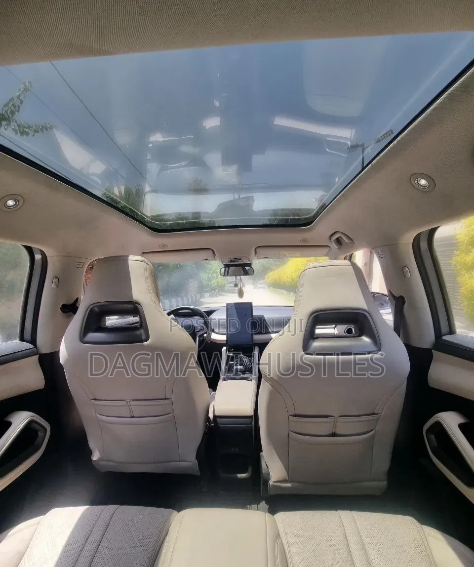 BYD Yuan Up 45 kWh FWD 2024 White