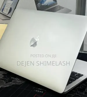New Laptop Apple MacBook 2020 16GB AMD Ryzen 7 SSD 512GB