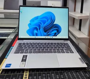 New Laptop Lenovo Ideapad 3 16GB Intel Core i7 SSD 512GB