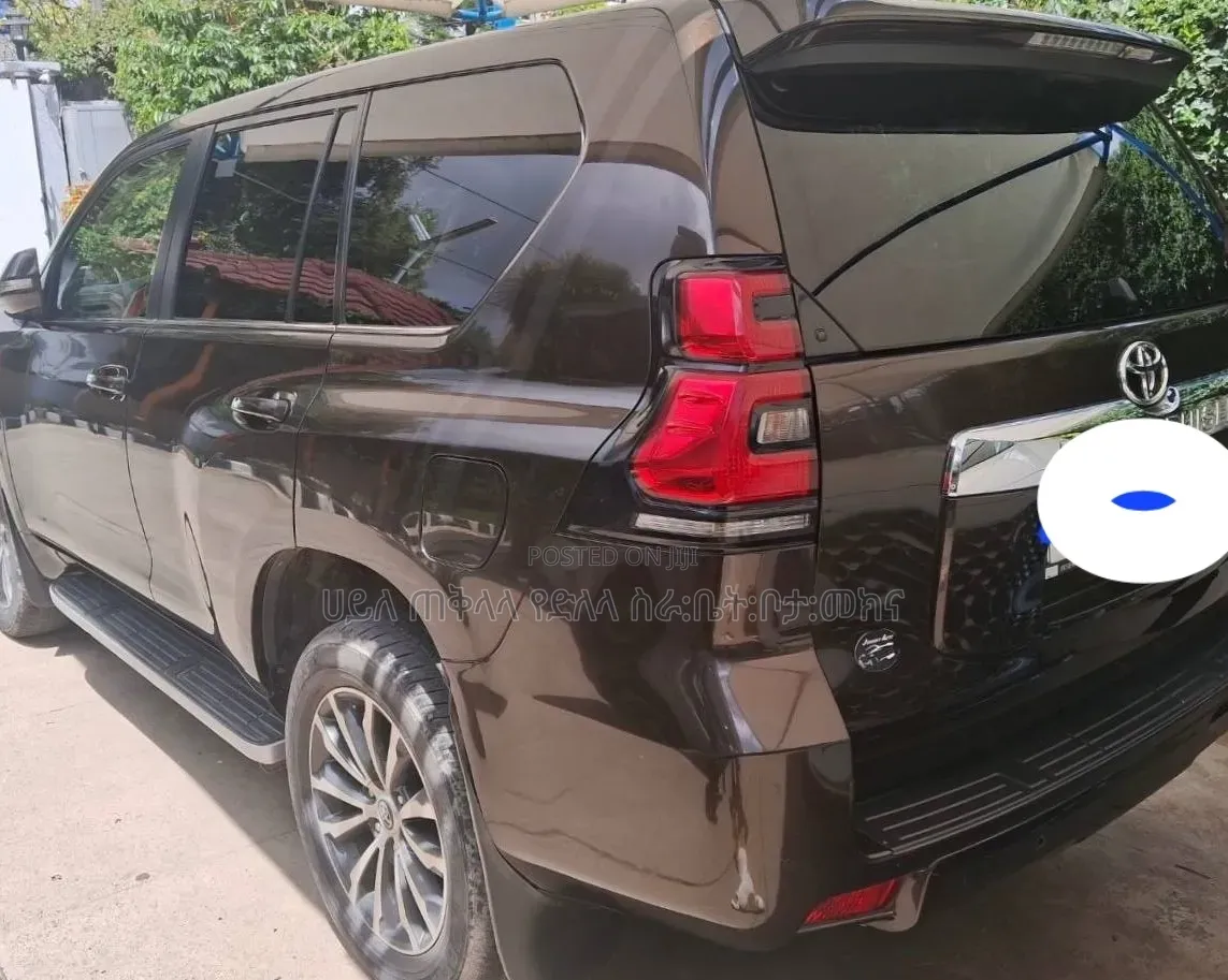 Toyota Land Cruiser Prado 2019 Black