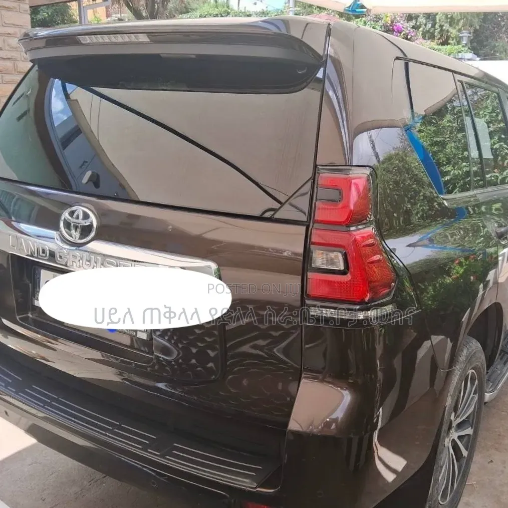 Toyota Land Cruiser Prado 2019 Black