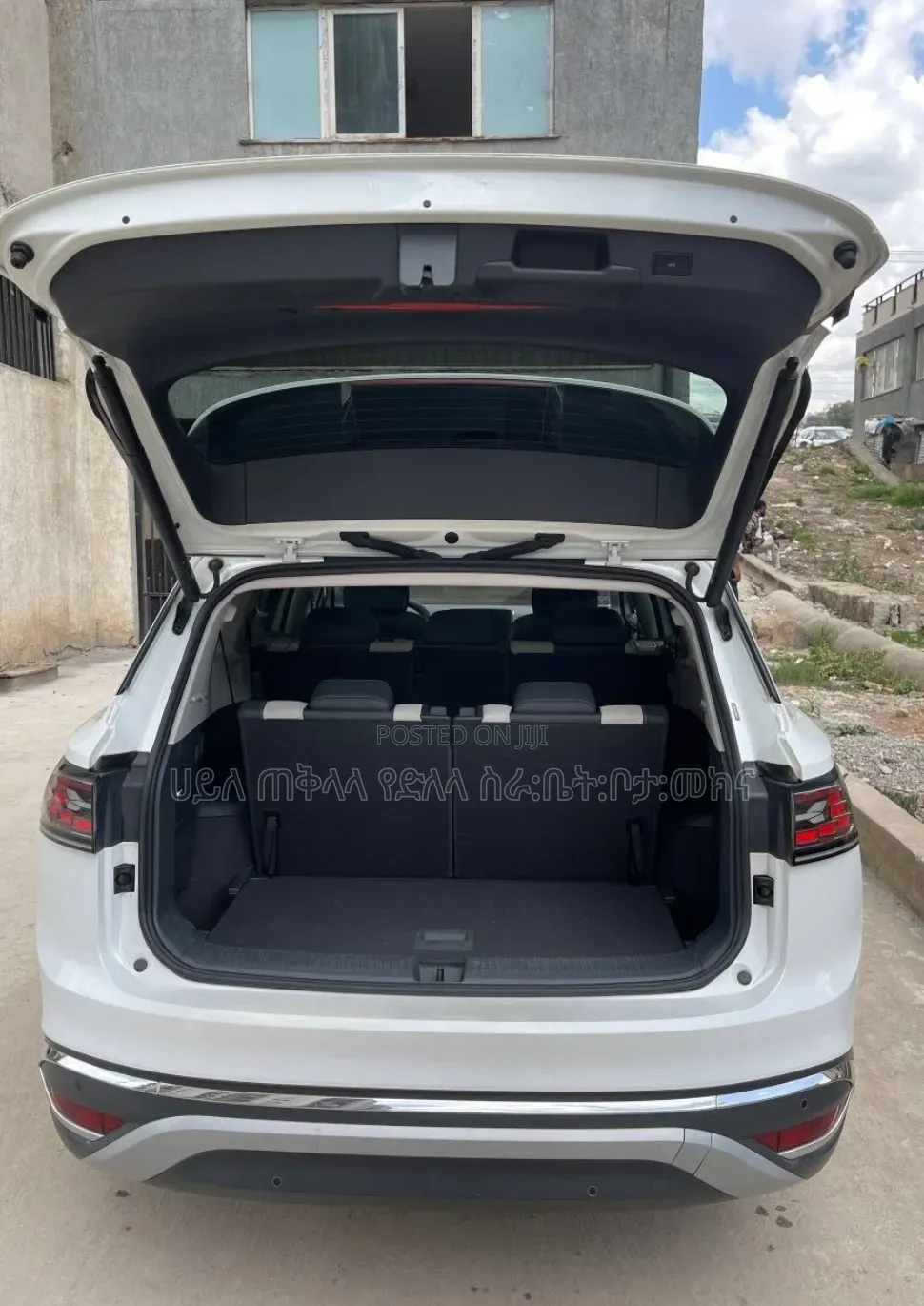 Volkswagen ID.6 2022 White