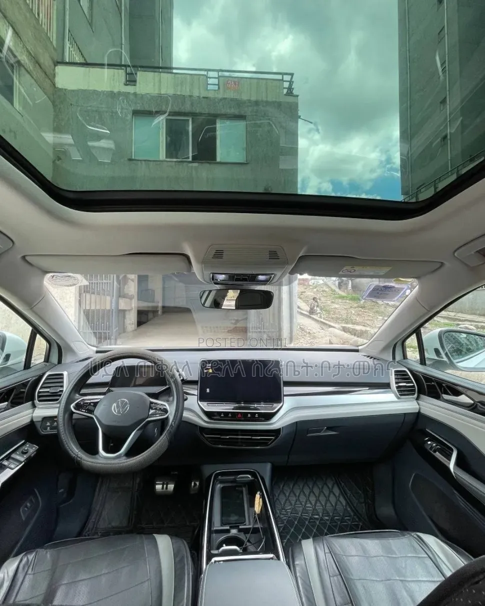 Volkswagen ID.6 2022 White