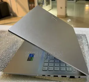 New Laptop Asus VivoBook 15 X505BA 16GB Intel Core i5 SSD 512GB