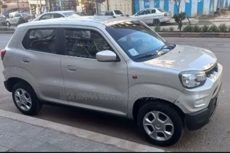 Suzuki S-Presso 2022 White
