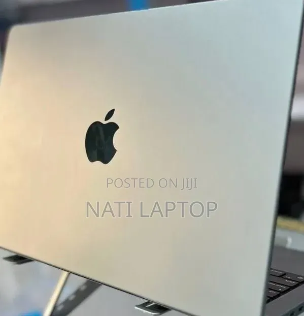 New Laptop Apple MacBook Pro M1 16GB Apple M1 Pro SSD 512GB