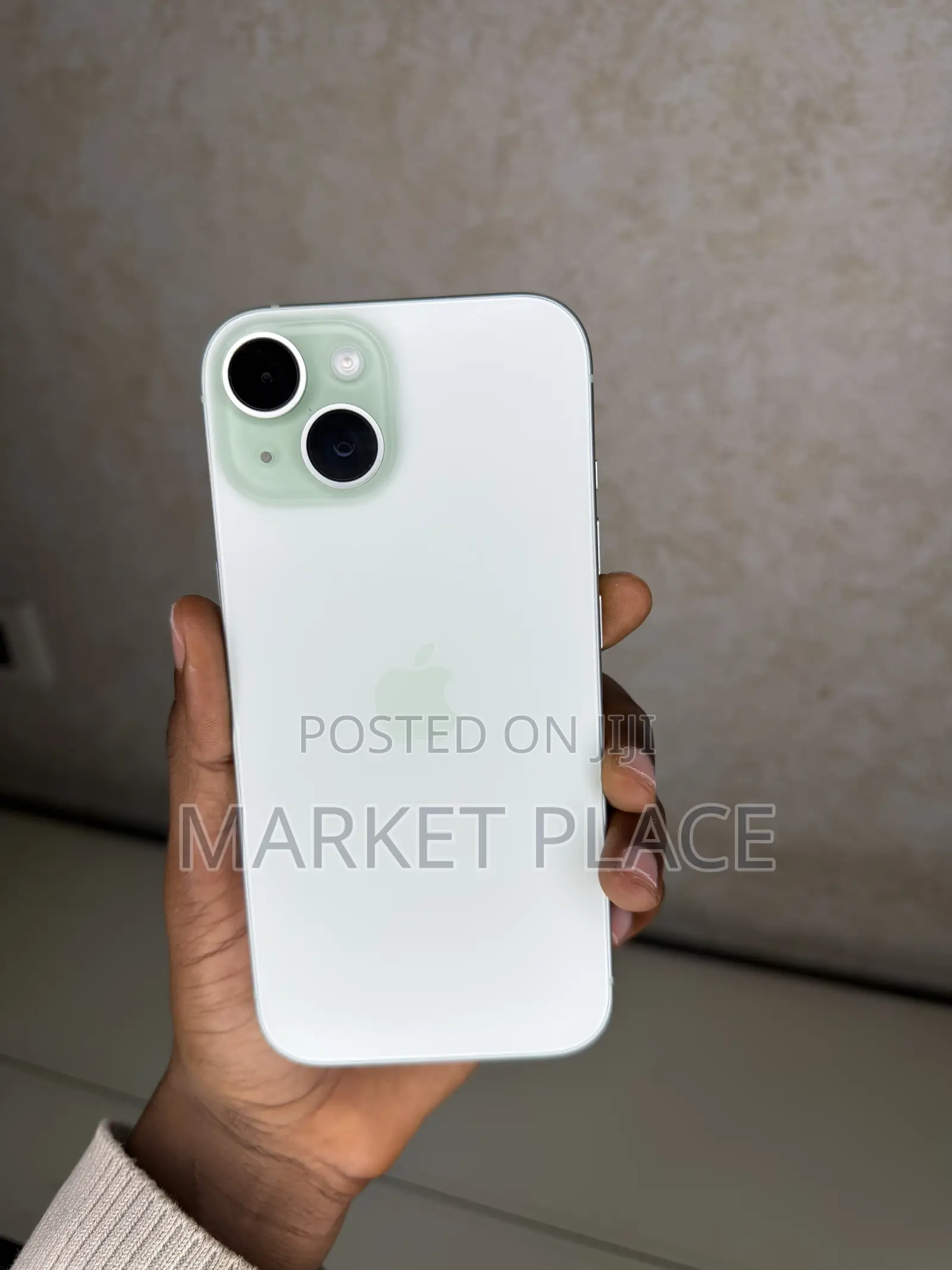 Apple iPhone 15 128 GB Green