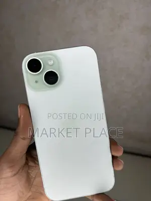 Apple iPhone 15 128 GB Green