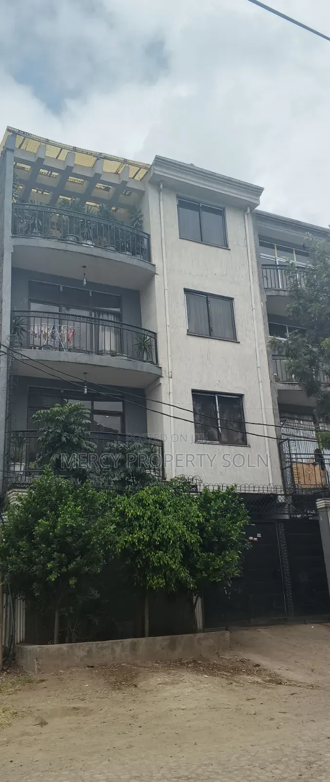 Furnished 5bdrm House in Akaky Kaliti for sale