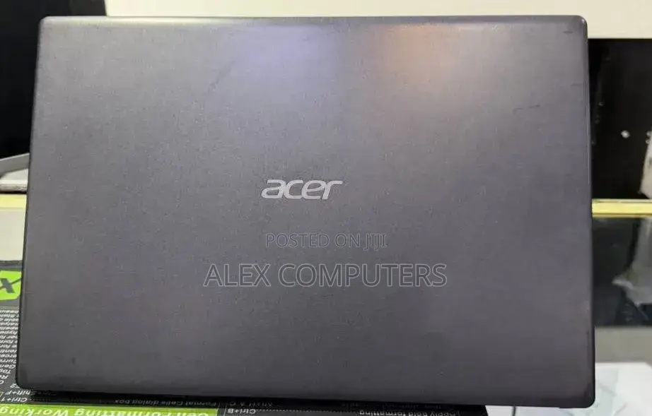 New Laptop Acer Aspire 3 8GB Intel Core i7 SSHD+SSD 256GB