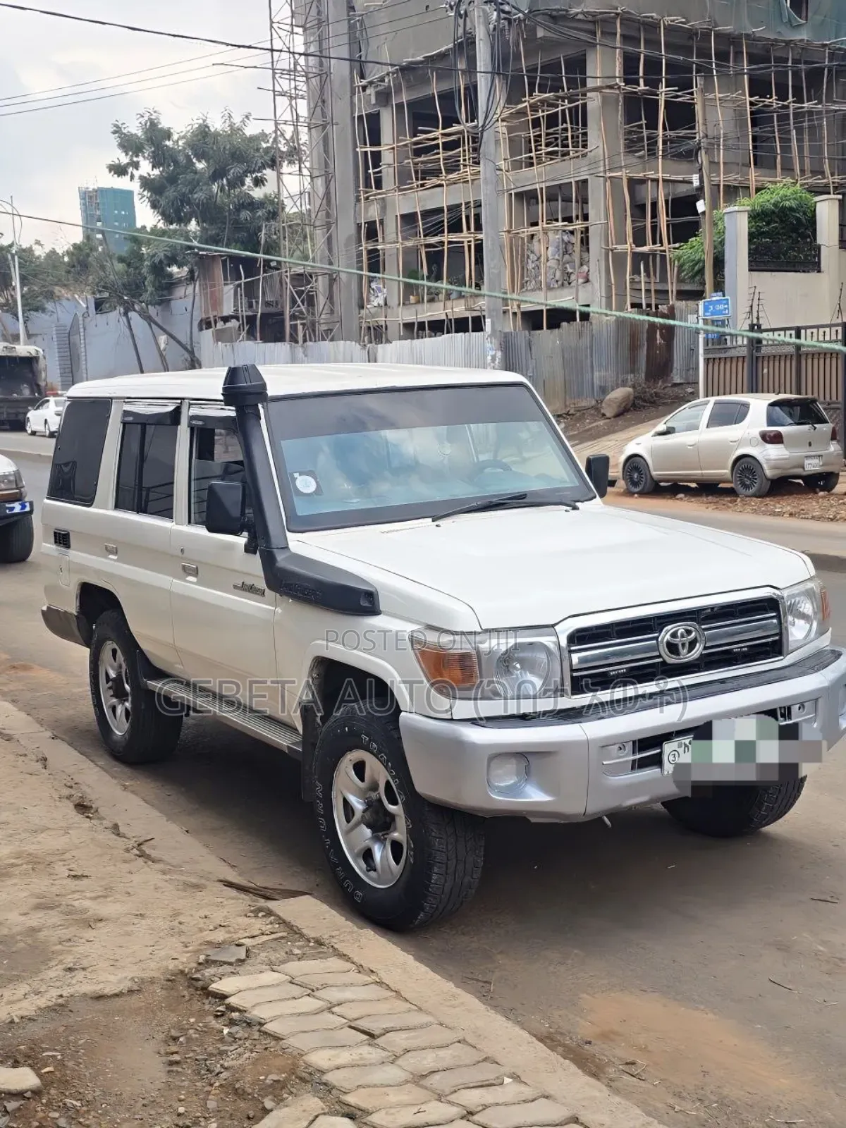 Toyota Land Cruiser 2012 White