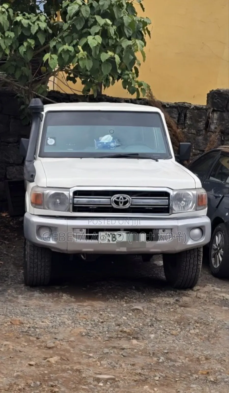 Toyota Land Cruiser 2012 White