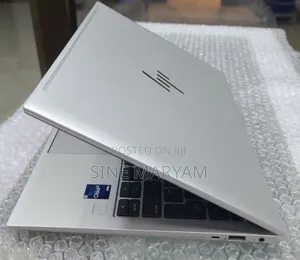New Laptop HP EliteBook 830 G9 16GB Intel Core i5 SSD 512GB