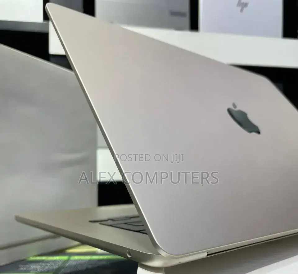 New Laptop Apple MacBook Air 2025 M4 15-inch 16GB Apple M4 SSD 256GB
