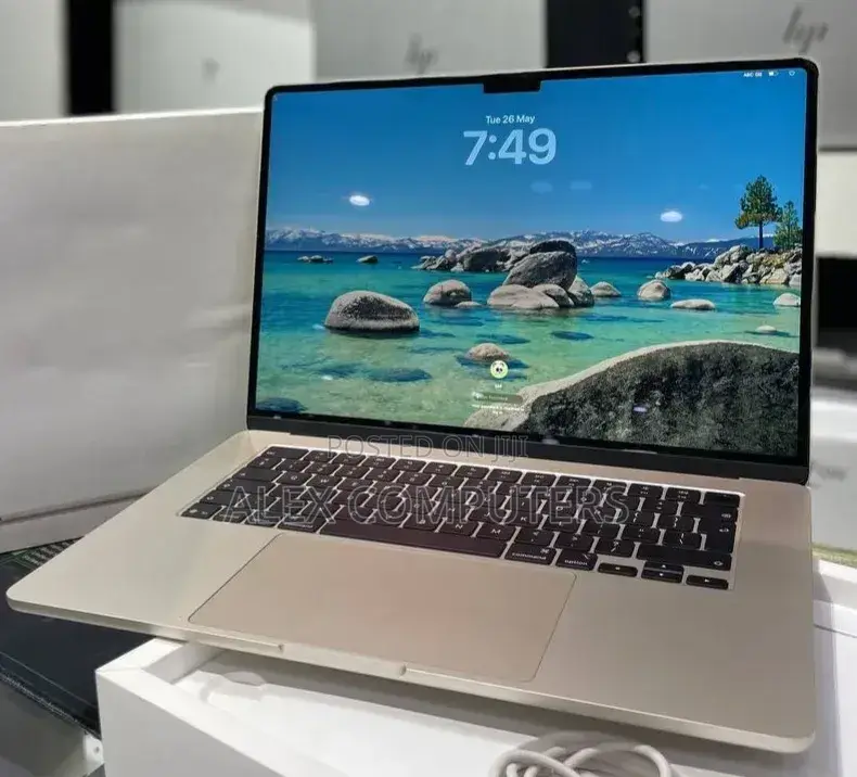 New Laptop Apple MacBook Air 2025 M4 15-inch 16GB Apple M4 SSD 256GB