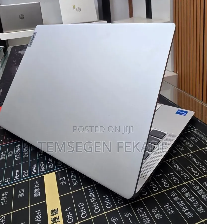 New Lenovo IdeaPad 5 Slim 13th Gen i7 16GB Intel Core i7 SSD 512GB