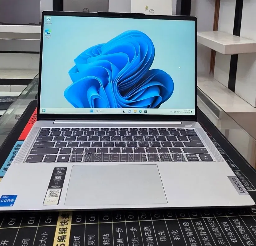 New Lenovo IdeaPad 5 Slim 13th Gen i7 16GB Intel Core i7 SSD 512GB
