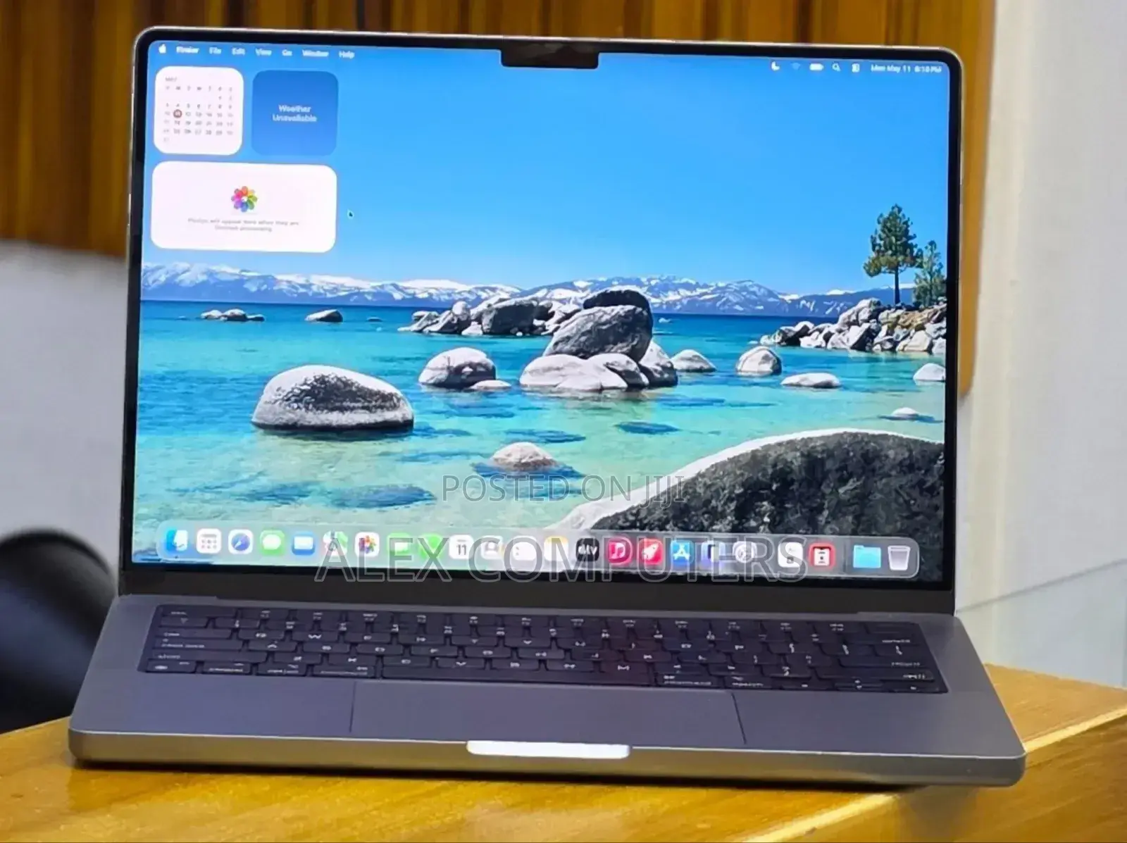 New Laptop Apple MacBook Pro M1 16GB Apple M1 Pro SSD 512GB