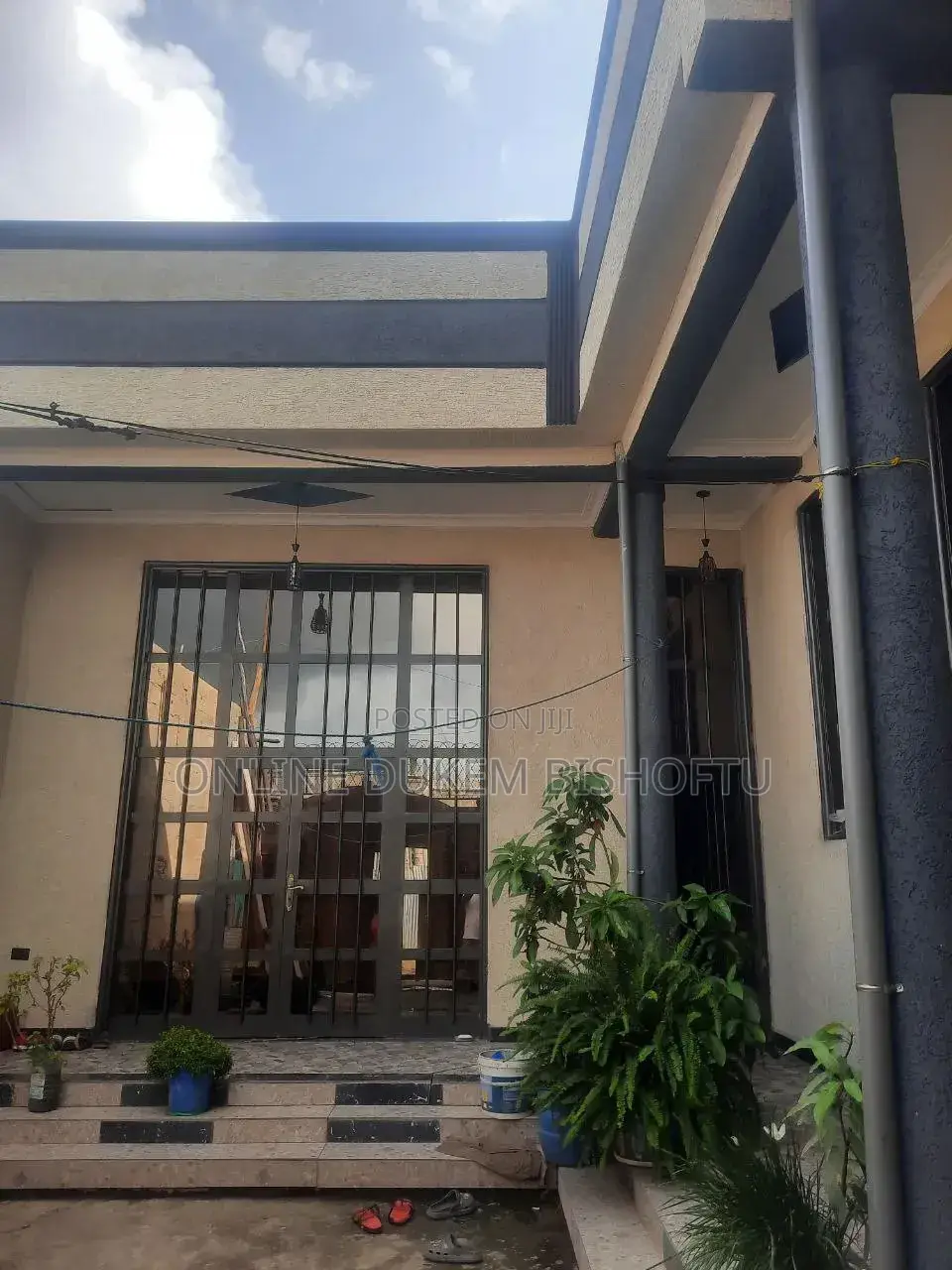 Furnished 7bdrm Villa in Dukem, East Shewa for sale
