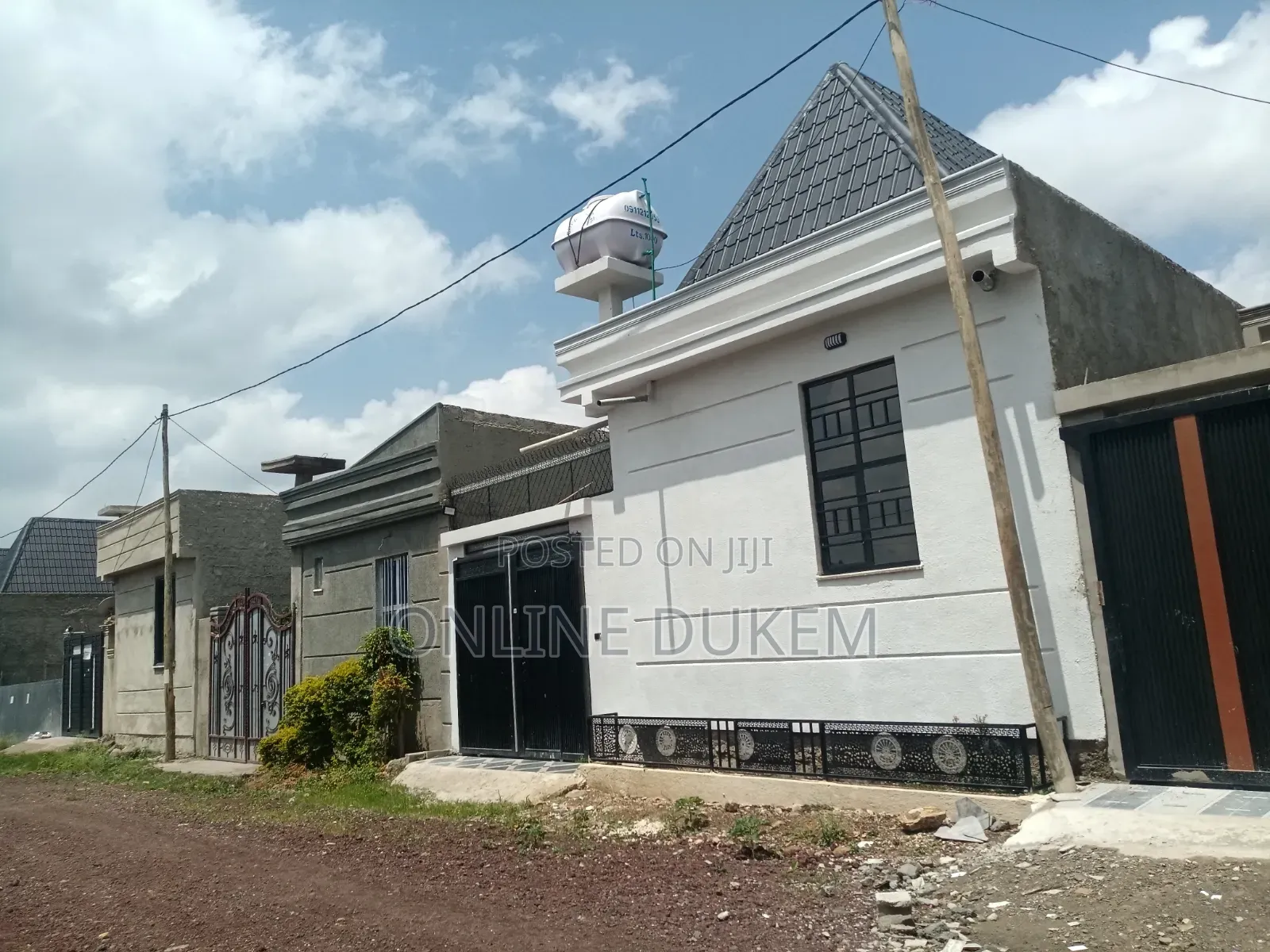 Furnished 8bdrm House in Dukem, East Shewa for sale