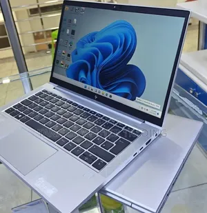 New Laptop HP EliteBook 830 G7 8GB Intel Core i7 SSD 512GB