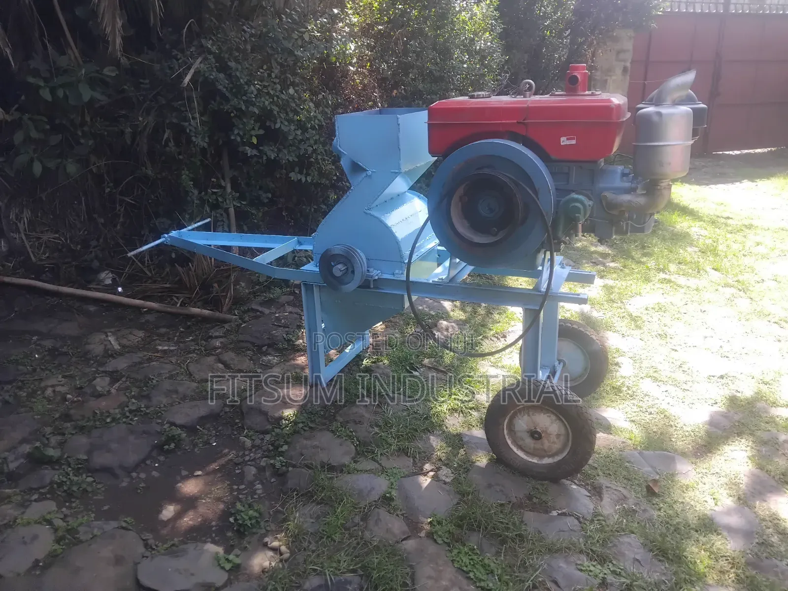 የወርቅ መፍጫ Gold Hammer Mill Crusher ከናፍጣ ሞተር ጋ