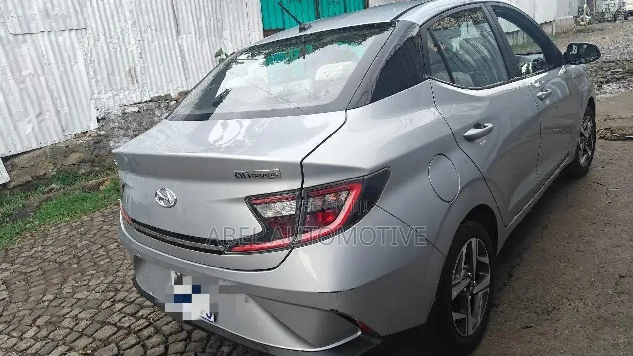 Hyundai I10 2022 Silver