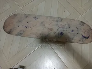 Skateboard-board