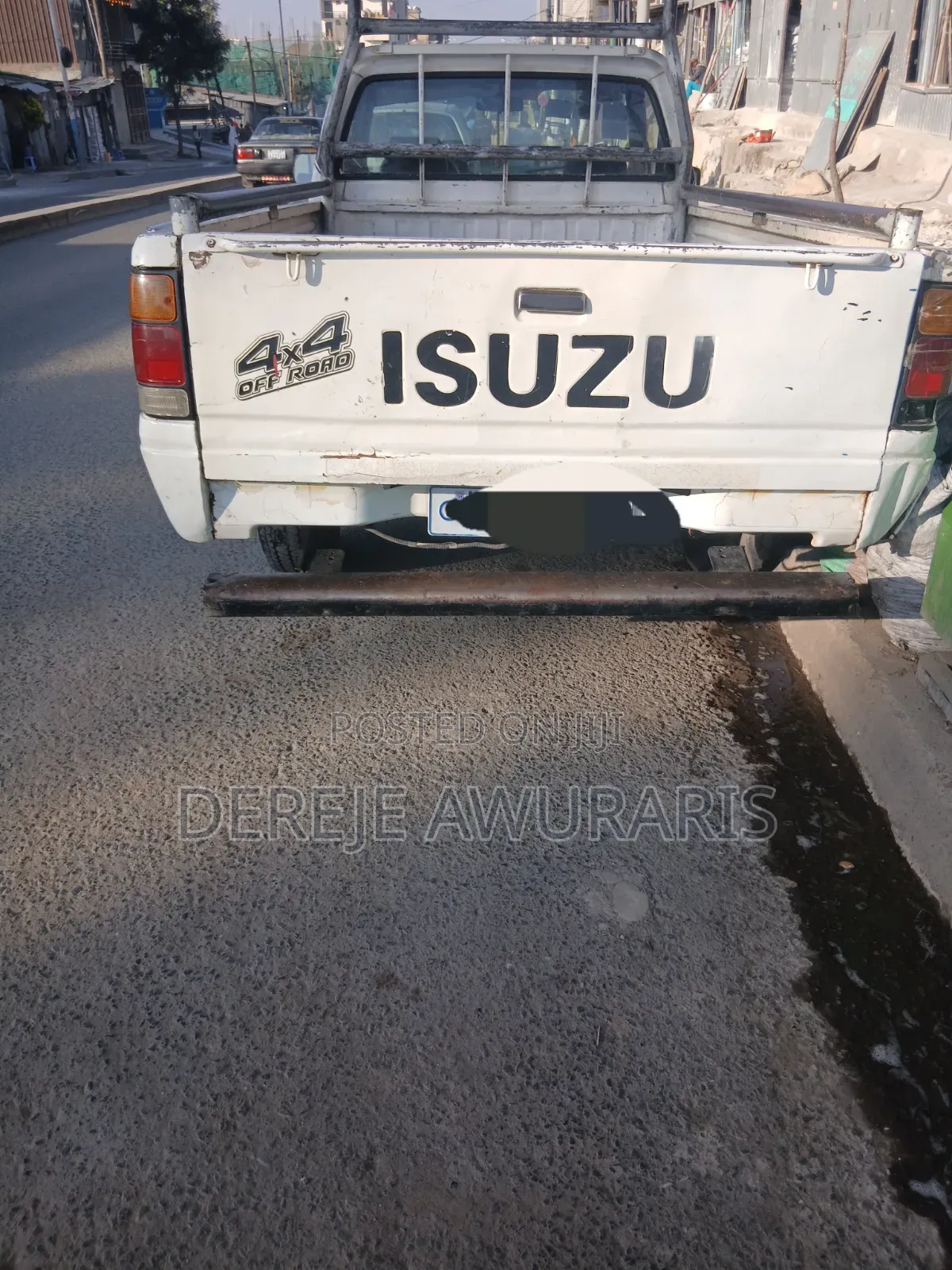 Isuzu KB 1990 White