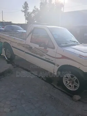 Isuzu KB 1990 White