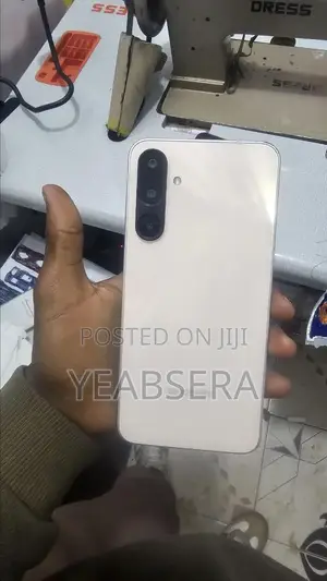 Samsung Galaxy M16 128 GB Pink