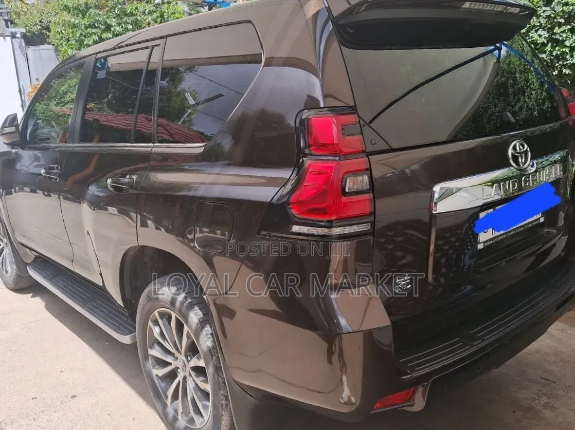 Toyota Land Cruiser Prado 2019 Brown