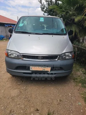 Toyota HiAce 2000 Silver